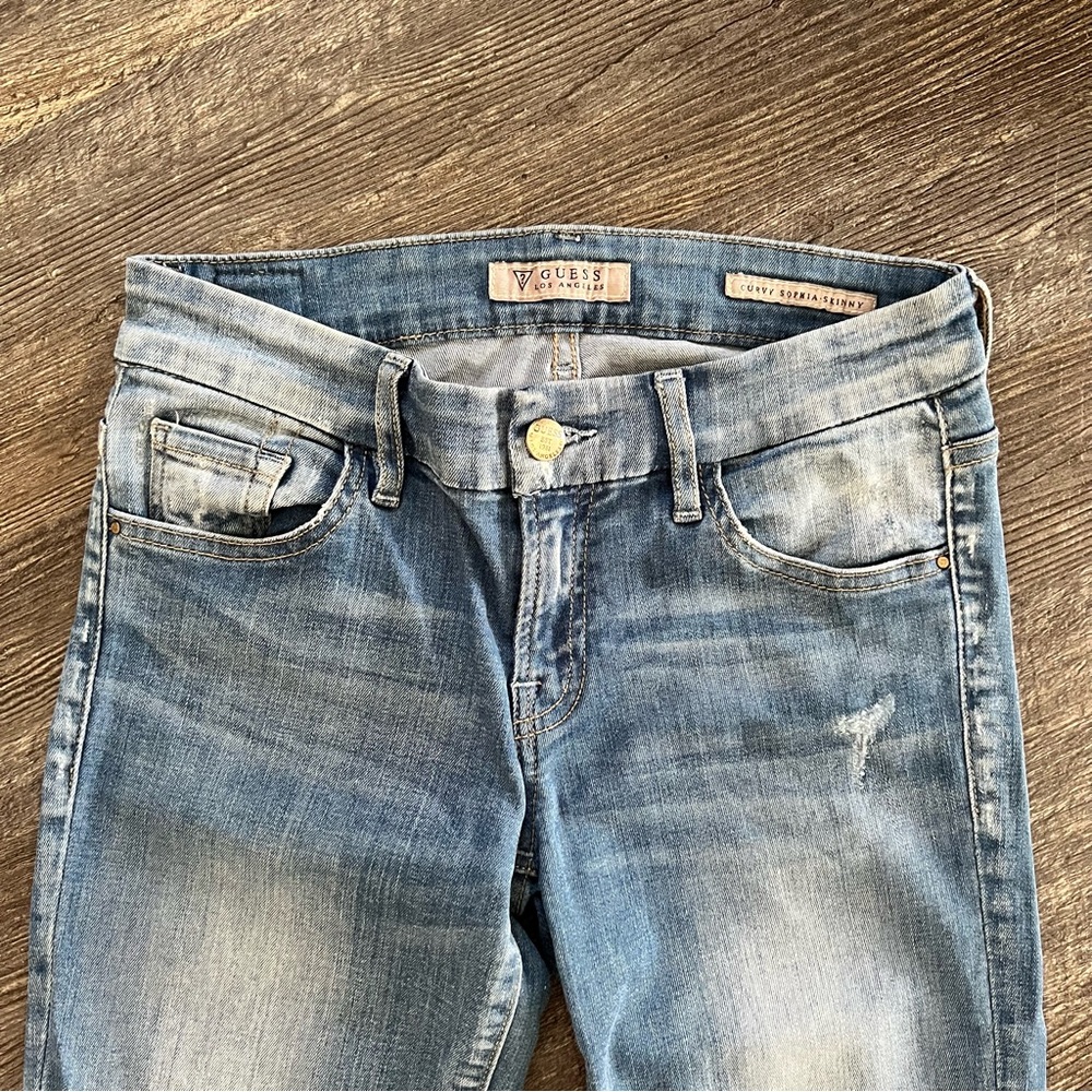 GUESS Curvy Sophia Skinny Jeans - Picture 4 of 9